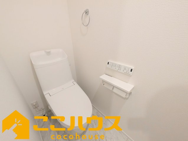沖縄市登川　新築戸建て　全5棟　3号棟のトイレ|2階トイレ