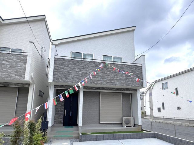 松戸市新松戸６丁目新築戸建【新松戸南小学校：4分】の外観|2-J号棟外観・完成済み内覧可能です！