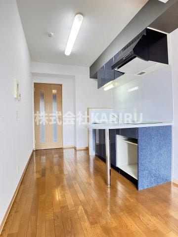 レクシア鶴見の居間・リビング