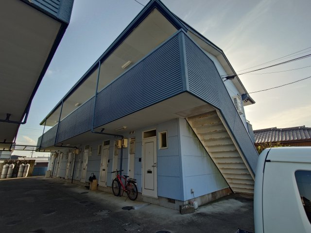 津市末広町の一棟アパートの外観