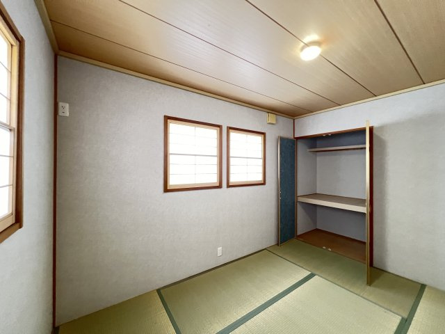 香芝市真美ケ丘７丁目　の和室|２階和室、ちょっとしたくつろぎスペースにいかがでしょうか