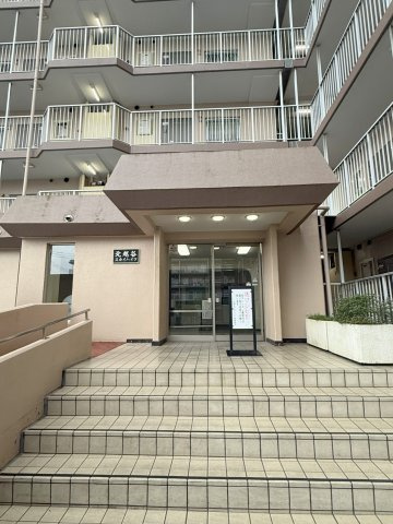 北越谷スカイハイツ弐号棟のエントランス|共用部・エントランス