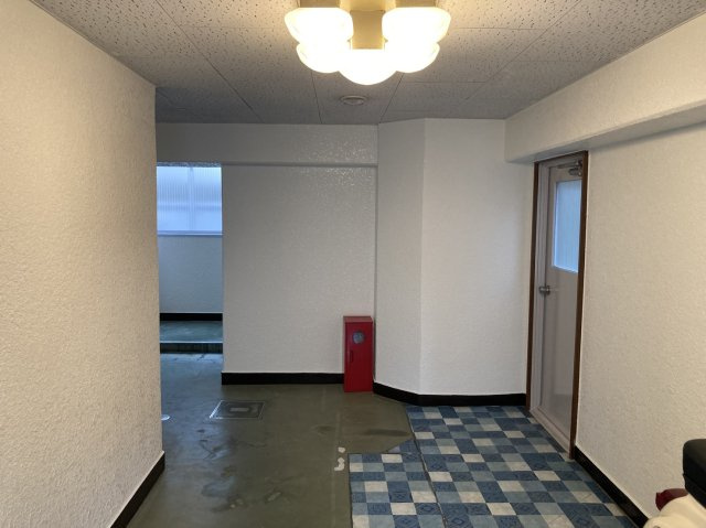 遠州ビル　南東角部屋　駅近　リフォームのロビー