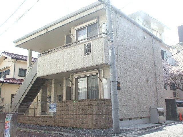 ストークメゾンのその他|☆物件横に桜の木があり春は綺麗です☆