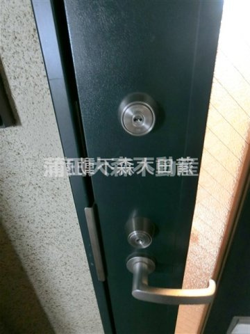 ガーデンコート多摩川の玄関