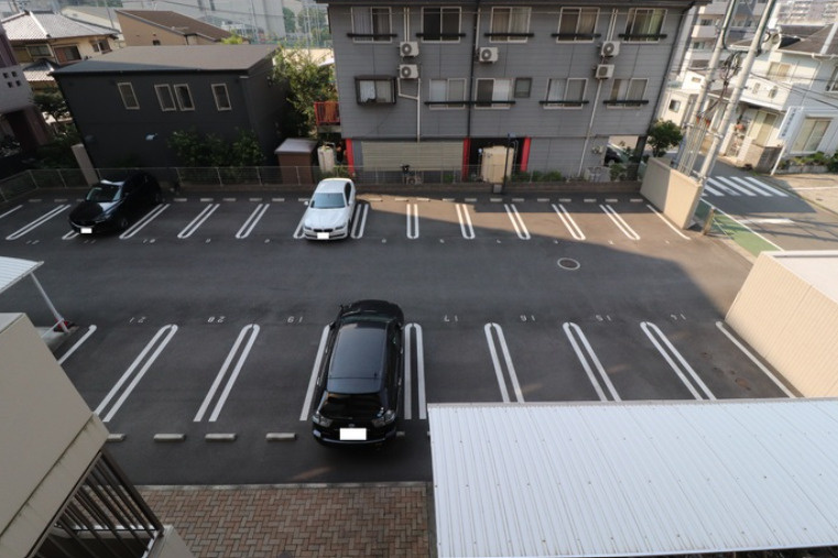 アルカーサル大道の駐車場