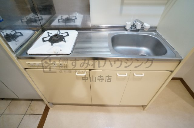 アッシュ宝塚のキッチン