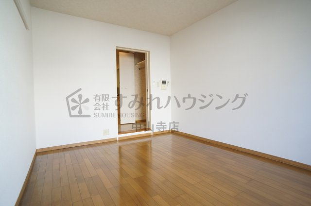アッシュ宝塚の寝室