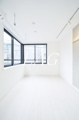 【居間・リビング】 | クーカイ・テラス早稲田 | 洋室のお部屋です。