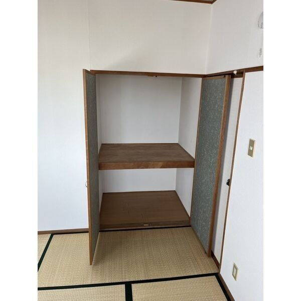 ガーデン上地の収納