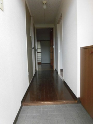 【玄関】 | リオ学園1号館