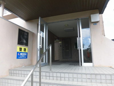 【エントランス】 | リオ学園1号館
