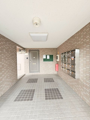 【エントランス】 | リオ学園1号館