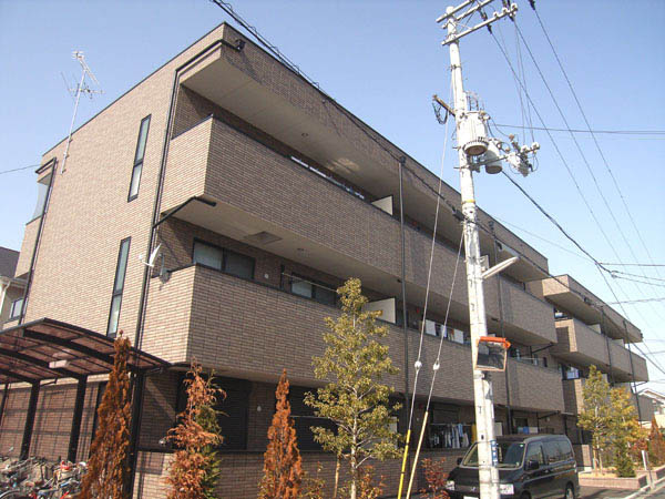 アンプルールフェールルミエール冨木
