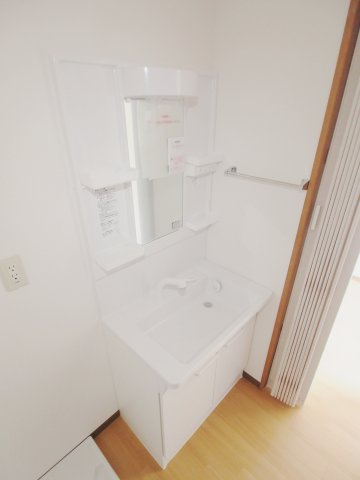 リバーサイド中野東Bの洗面所