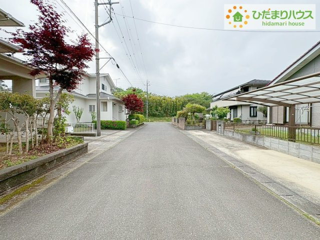 北茨城市中郷町日棚第1　新築戸建の前面道路含む現地写真|前面道路幅6ｍ☆車の出入りもラクラクできちゃいます(^^♪