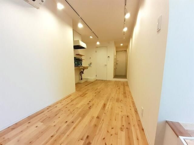 ＬａＬａ　ＴＨＩＲＡの居間・リビング