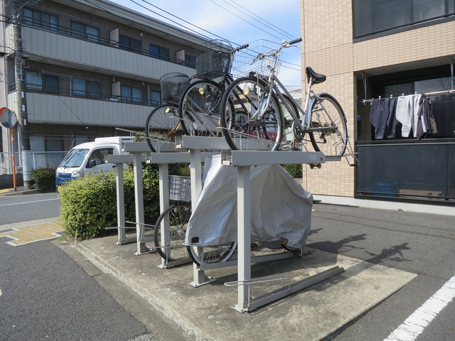 エスポワールのその他共用部分|敷地内に駐輪場あります♪