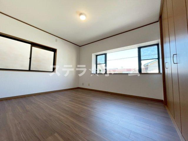 岸部北3 中古戸建の洋室|個人の部屋や寝室として使える洋室です