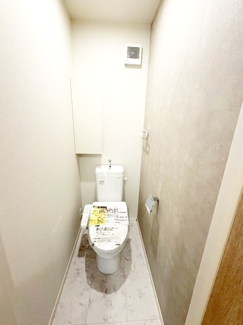 鎌倉市由比ガ浜２丁目のアパートのトイレ|清潔感のあるトイレです