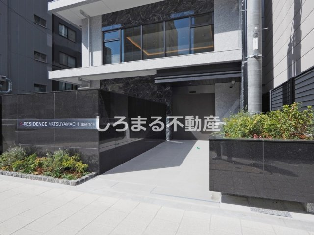 S-RESIDENCE松屋町asenceのエントランス