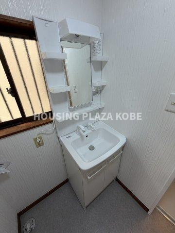 宮川町５丁目貸家の洗面所