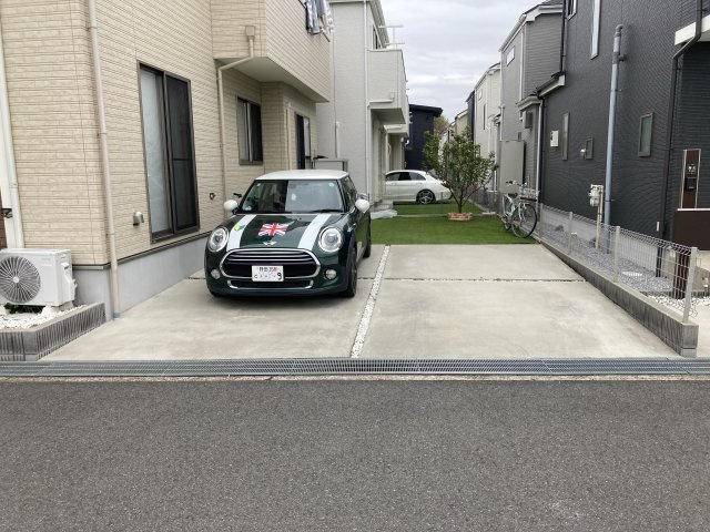野田市岩名1丁目　中古戸建ての駐車場