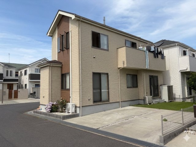 野田市岩名1丁目　中古戸建ての駐車場