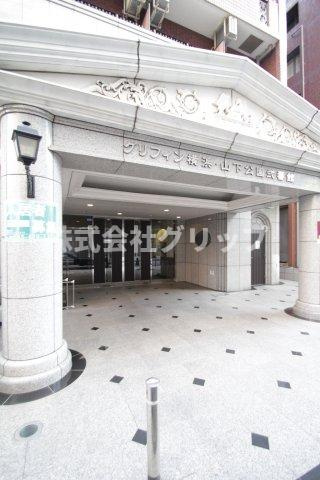 グリフィン横浜・山下公園弐番館のエントランス