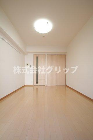 グリフィン横浜・山下公園弐番館の居間・リビング