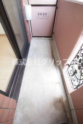 グリフィン横浜・山下公園弐番館のバルコニー