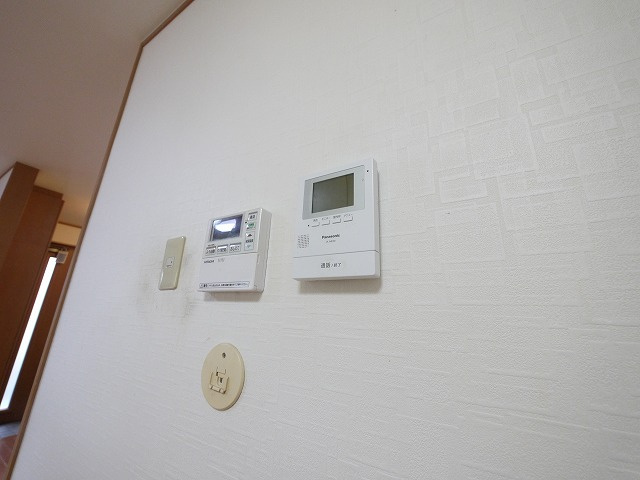 田原本新町貸家のセキュリティ|モニター付きインターホーン
