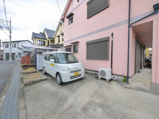 田原本新町貸家の駐車場|駐車場完備です