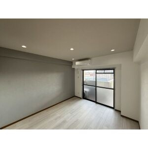 名古屋市守山区新守西の賃貸マンションの居間・リビング