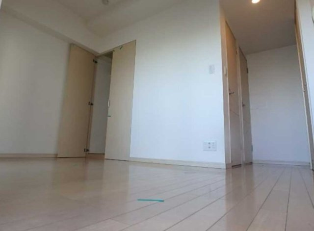 プライマル三軒茶屋　ペット相談　角部屋　オートロックの居間・リビング