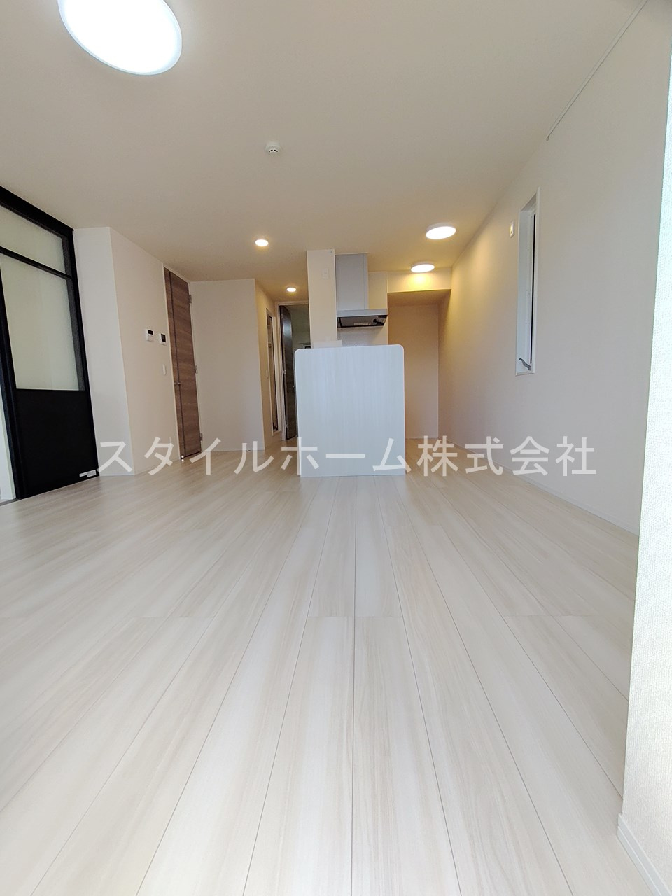 D-Square八町通の居間・リビング