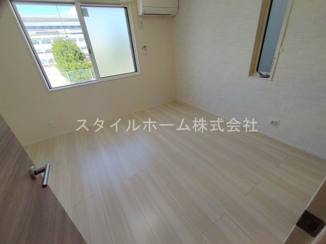 D-Square八町通の居間・リビング