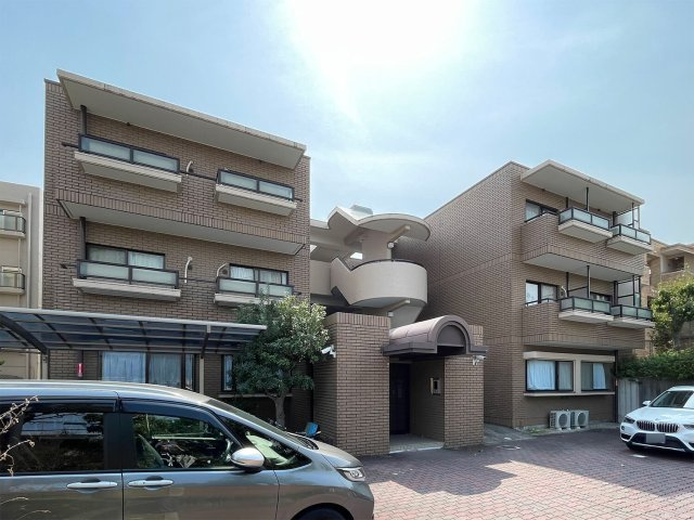 西宮市北名次町のマンション