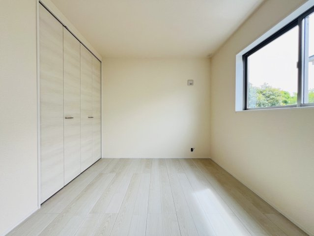 碧南市踏分町一丁目56『仲介手数料無料』新築戸建ての洋室