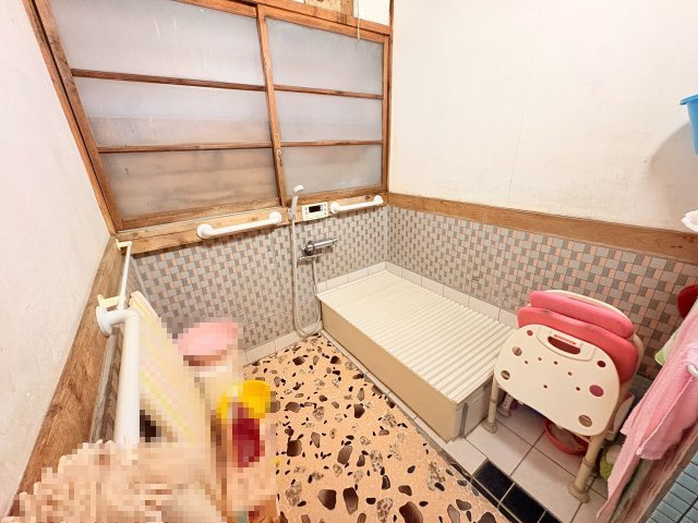 【浴室】 | 小千谷市東栄1丁目　8LDK
