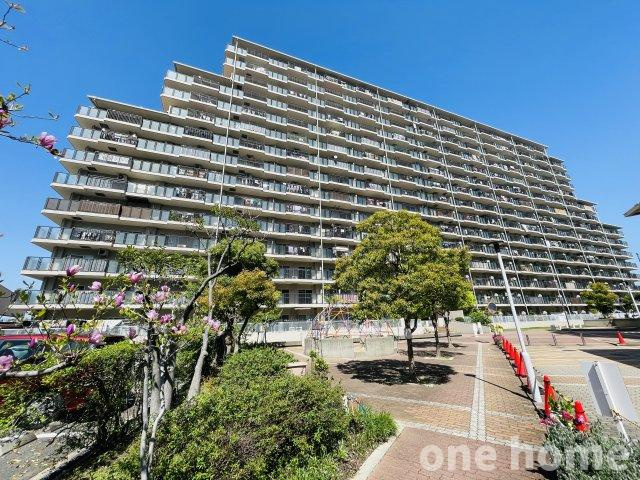 ユニライフ北大阪弐号棟の外観|◆令和8年4月8日室内リフォーム完了！水回り新品！手直しなしでお住まいいただけます！
