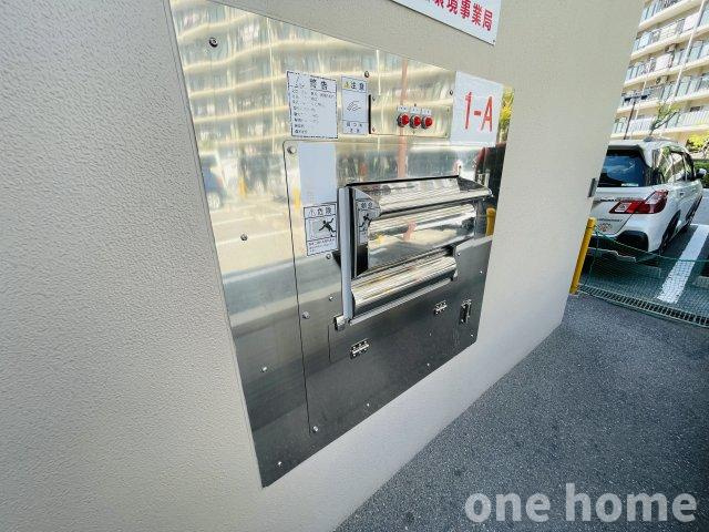 ユニライフ北大阪弐号棟の設備|◆ゴミドラムが完備され24時間ゴミ出し可能です！