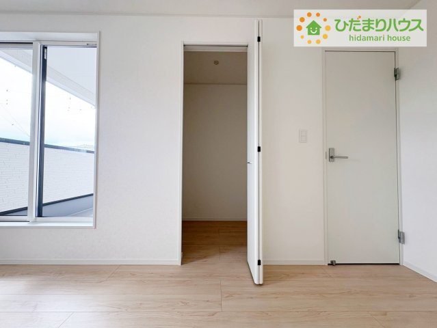 日立市川尻町第7　新築戸建　1号棟の収納|ママに人気のウォークインクローゼット付き！
コートやジャケットはもちろん、季節物や布団なども全部収納できちゃいます(^^)/