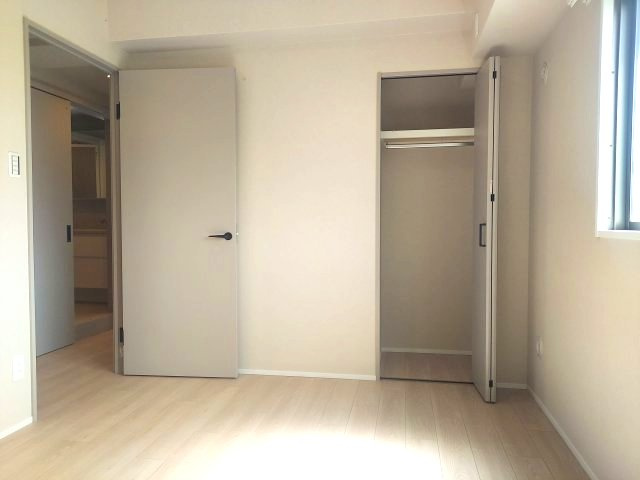 セントラル西雲雀丘の洋室|洋室約6.1帖