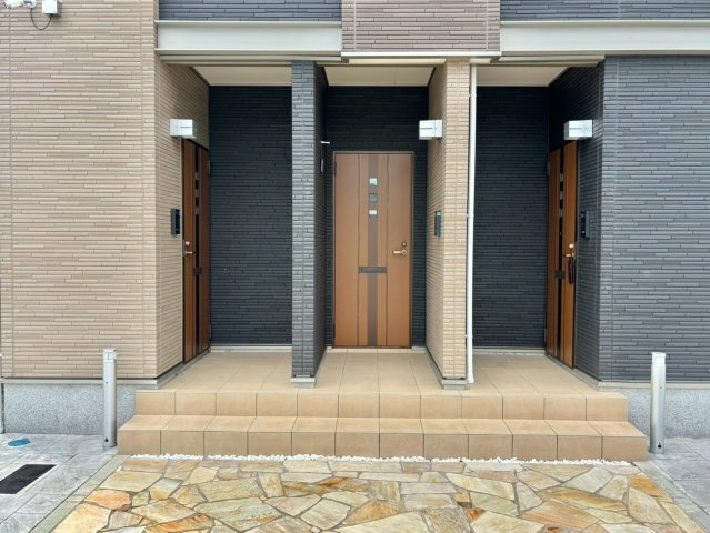 ロジュマンⅢのエントランス