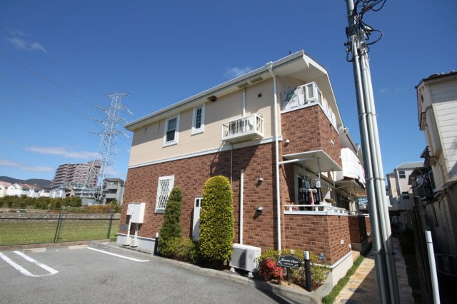 ジュネスコート