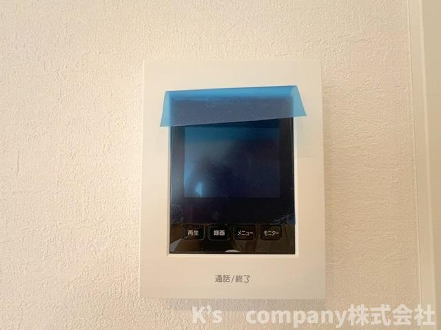 ◎藤沢市辻堂太平台1丁目　新築戸建　1号棟のセキュリティ|訪問者の顔が確認できるテレビモニター付きインターフォン☆