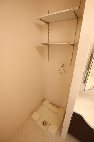 【設備】 | カーサ高善A棟 | 室内洗濯機置場