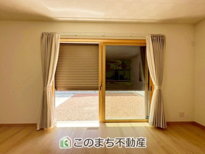 【設備】 | 宇都宮市宝木町二丁目戸建 | シャッター雨戸で防犯性アップ♪
