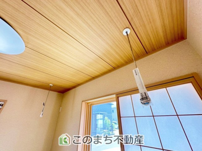 【設備】 | 宇都宮市宝木町二丁目戸建 | 雨でも安心！室内物干しも標準装備です♪
